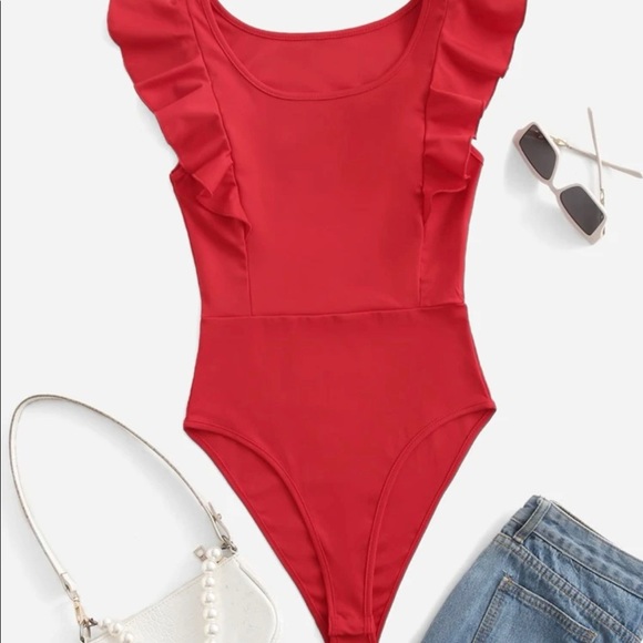 Red sleeve bodysuit with ruffle sleeves - Picture 1 of 1